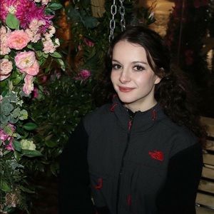 Meet your Posher, Selena